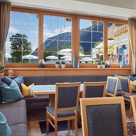 Hotel Christina - Ihr Kleinstes 4* Hotel Am Achensee Hotell