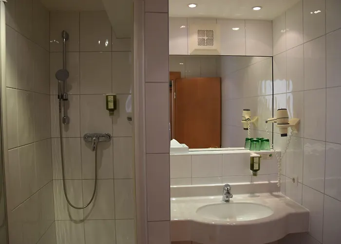 Hotel Christina - Ihr Kleinstes 4* Hotel Am Achensee